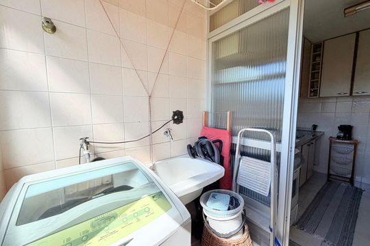Lavanderia de apartamento à venda com 2 quartos, 56m² em Jardim São Luís, São Paulo