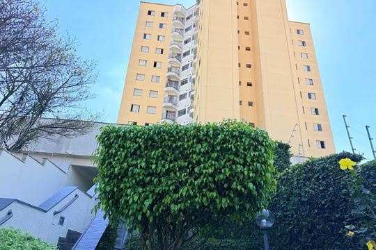 Fachada  de apartamento à venda com 2 quartos, 56m² em Jardim São Luís, São Paulo