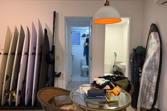 Sala de apartamento à venda com 1 quarto, 60m² em Piratininga, Niterói