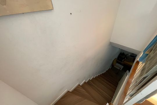 Escada de casa para alugar com 3 quartos, 140m² em Jardim Maria Luiza, São Paulo