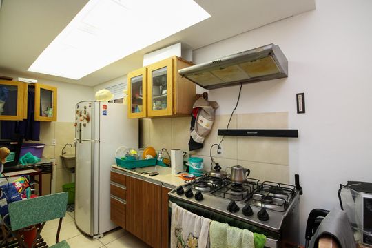 Cozinha de apartamento para alugar com 2 quartos, 37m² em Lajeado, Cotia