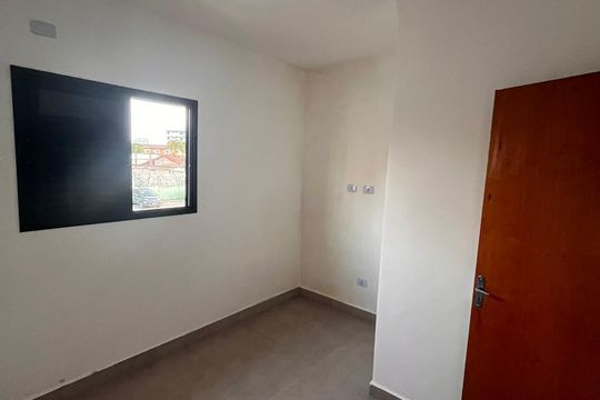 Quarto de casa de condomínio para alugar com 2 quartos, 52m² em Vila Caiçara, Praia Grande