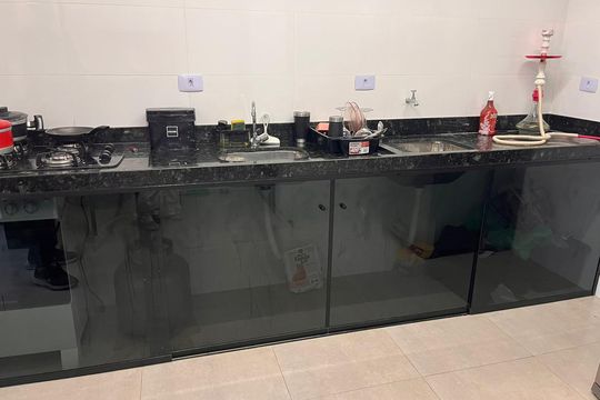 Cozinha de casa de condomínio para alugar com 2 quartos, 52m² em Vila Caiçara, Praia Grande