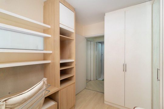 Quarto 1 de apartamento para alugar com 2 quartos, 128m² em Medianeira, Porto Alegre