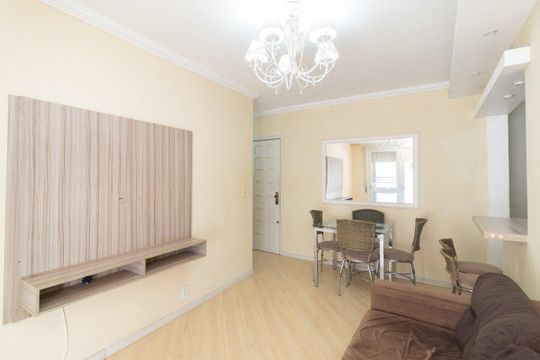Sala  de apartamento para alugar com 2 quartos, 128m² em Medianeira, Porto Alegre