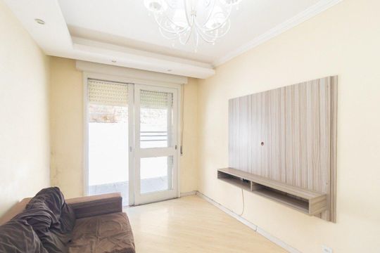 Sala  de apartamento para alugar com 2 quartos, 128m² em Medianeira, Porto Alegre
