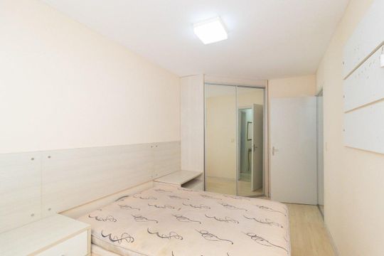 Quarto 2 de apartamento para alugar com 2 quartos, 128m² em Medianeira, Porto Alegre