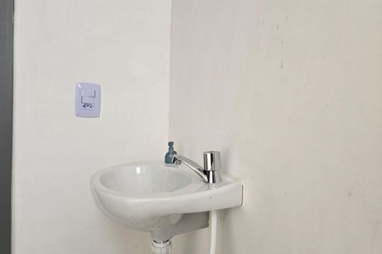 Banheiro Social de apartamento à venda com 2 quartos, 44m² em Jardim Aida, Guarulhos