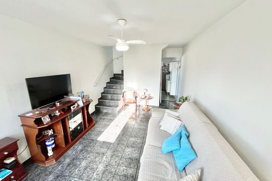 Sala de casa à venda com 2 quartos, 100m² em Vila Romero, São Paulo
