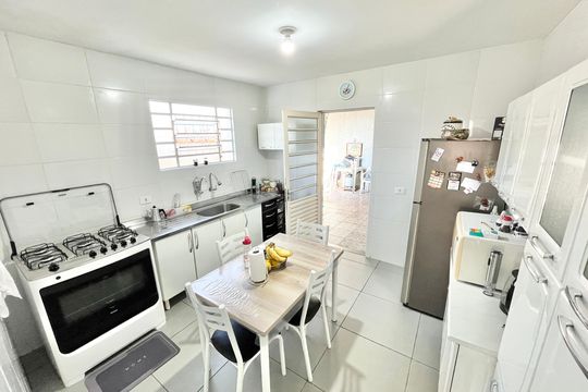 Cozinha de casa à venda com 2 quartos, 100m² em Vila Romero, São Paulo