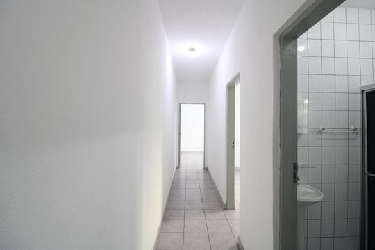 Corredor de casa à venda com 2 quartos, 125m² em Socorro, São Paulo