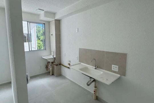 Cozinha de apartamento para alugar com 2 quartos, 38m² em Arraial do Retiro, Salvador