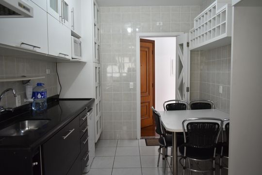Cozinha de apartamento à venda com 3 quartos, 102m² em Vila Monte Alegre, São Paulo