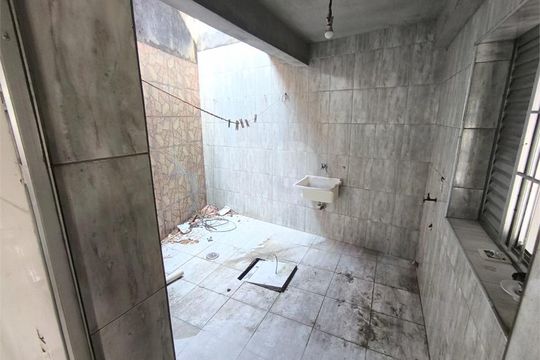 Casa à venda com 3 quartos, 300m² em Jardim Umarizal, São Paulo