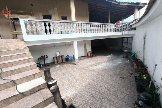 Casa à venda com 3 quartos, 300m² em Jardim Umarizal, São Paulo