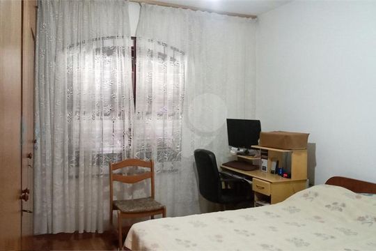 Casa à venda com 3 quartos, 187m² em Jardim Umarizal, São Paulo
