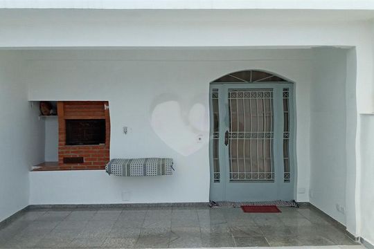 Casa à venda com 3 quartos, 187m² em Jardim Umarizal, São Paulo