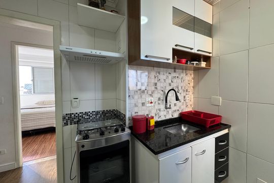 Cozinha de apartamento à venda com 2 quartos, 55m² em Jardim Roberto, Osasco