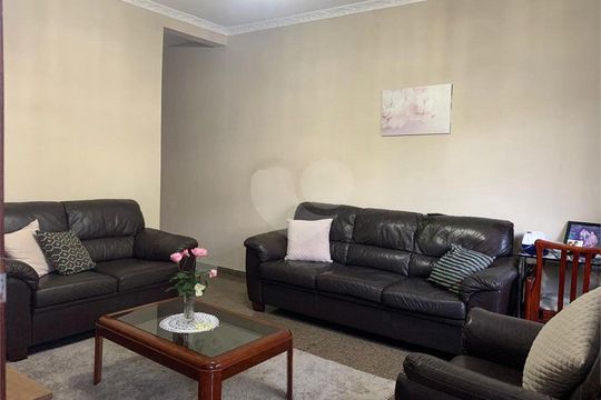 Casa à venda com 3 quartos, 200m² em Jardim Santa Maria, São Paulo