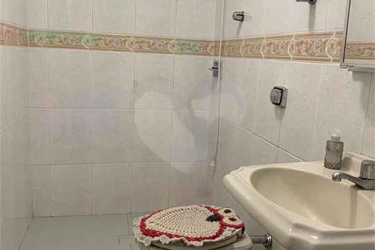 Casa à venda com 3 quartos, 200m² em Jardim Santa Maria, São Paulo