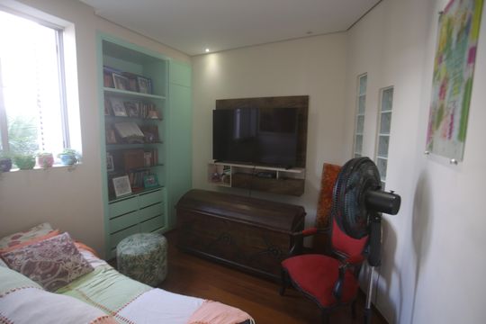 Apartamento para alugar com 3 quartos, 100m² em Grajaú, Belo Horizonte