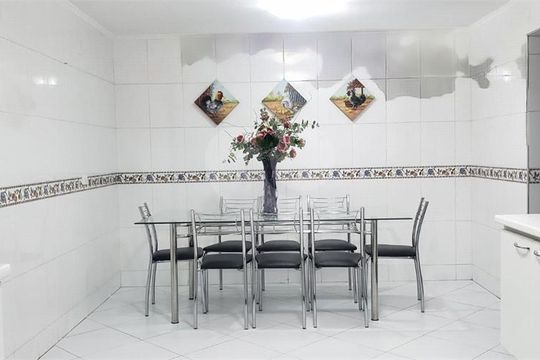 Casa à venda com 4 quartos, 270m² em Conjunto Habitacional Barreira Grande, São Paulo