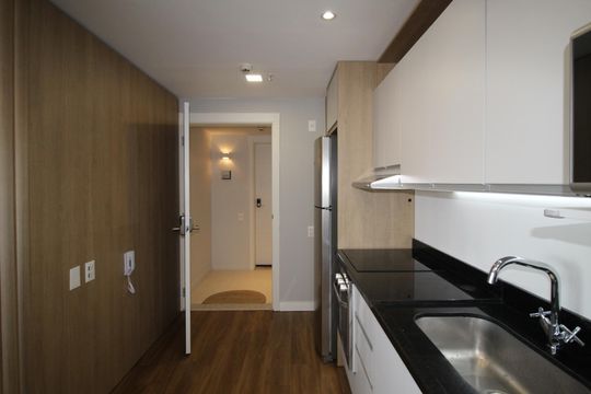 Cozinha de kitnet/studio para alugar com 1 quarto, 35m² em Petrópolis, Porto Alegre