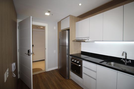 Cozinha de kitnet/studio para alugar com 1 quarto, 35m² em Petrópolis, Porto Alegre