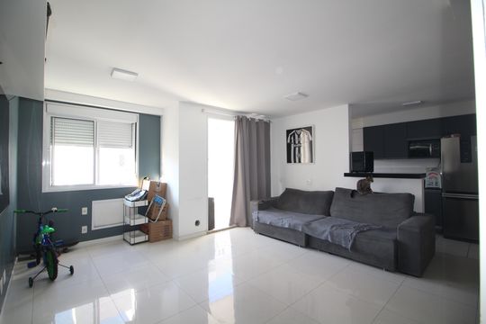 Sala de apartamento à venda com 2 quartos, 70m² em Anil, Rio de Janeiro