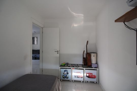 Quarto 1 de apartamento à venda com 2 quartos, 70m² em Anil, Rio de Janeiro