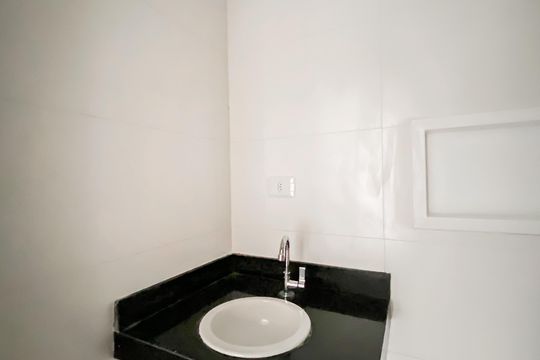 Banheiro de apartamento à venda com 2 quartos, 42m² em Cidade Patriarca, São Paulo