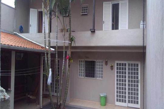 Casa à venda com 4 quartos, 300m² em Cidade Líder, São Paulo