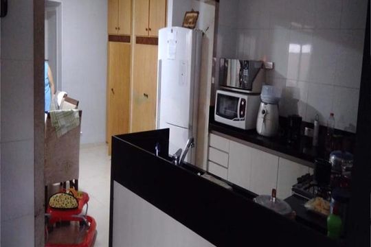 Casa à venda com 4 quartos, 300m² em Cidade Líder, São Paulo