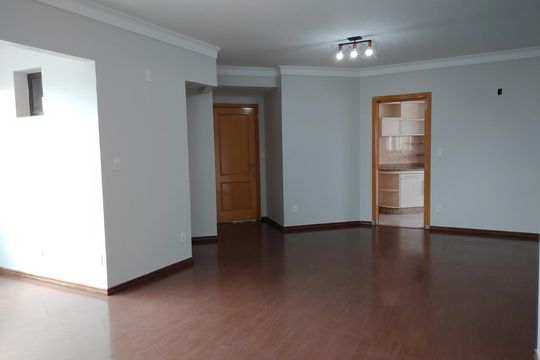 Sala de apartamento para alugar com 4 quartos, 280m² em Osvaldo Rezende, Uberlândia