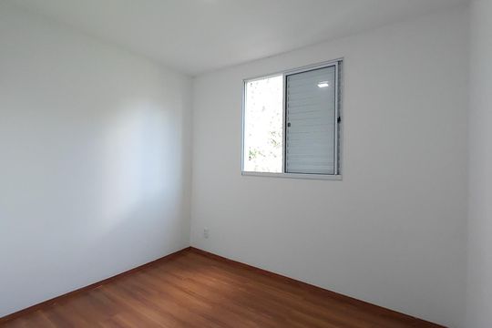 Quarto 2 de apartamento para alugar com 2 quartos, 44m² em Chácaras Tubalina e Quartel, Uberlândia