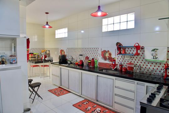Cozinha de casa à venda com 3 quartos, 360m² em Alto dos Pinheiros, Belo Horizonte