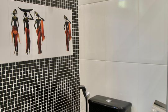 Banheiro social de casa à venda com 3 quartos, 360m² em Alto dos Pinheiros, Belo Horizonte