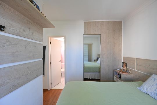 Suíte de apartamento à venda com 3 quartos, 82m² em Parque Imperial, São Paulo