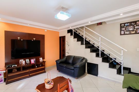 Sala de casa à venda com 4 quartos, 240m² em Vila Paranagua, São Paulo