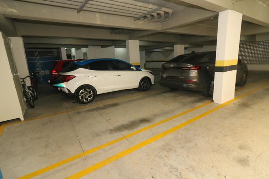 Garagem de apartamento para alugar com 3 quartos, 103m² em Menino Deus, Porto Alegre