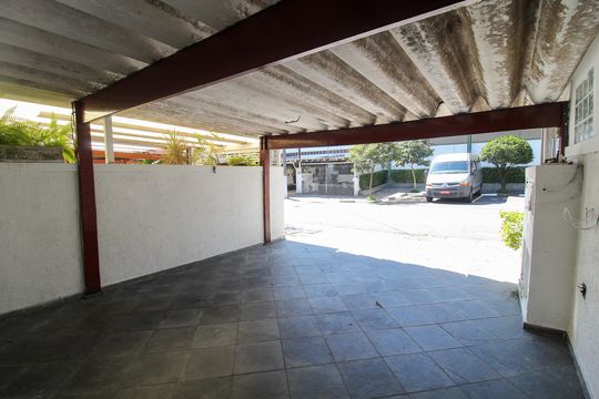 Garagem de casa de condomínio à venda com 3 quartos, 150m² em Jardim Alvorada (Butantã), São Paulo