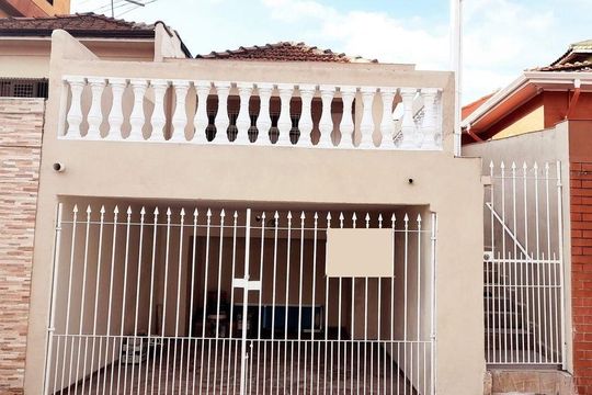 Fachada de casa à venda com 4 quartos, 85m² em Vila Ema, São Paulo