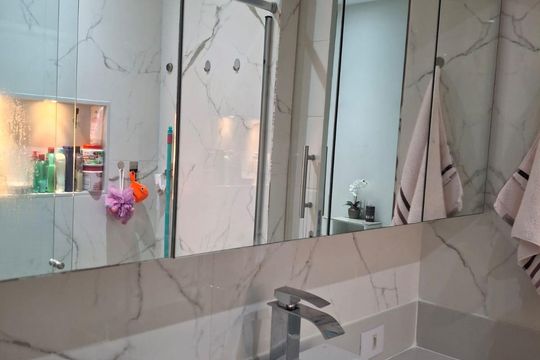 Banheiro de apartamento à venda com 3 quartos, 90m² em Copacabana, Rio de Janeiro