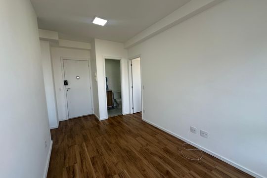 Apartamento para alugar com 1 quarto, 43m² em Jardim Tupanci, Barueri