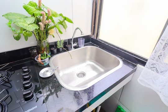 Cozinha e Área de Serviço de apartamento à venda com 2 quartos, 58m² em Itaquera, São Paulo