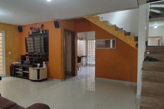 Casa para alugar com 3 quartos, 530m² em Vila Pereira Barreto, São Paulo