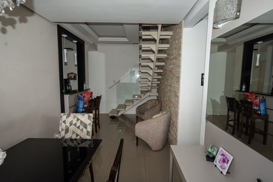 Sala de apartamento à venda com 3 quartos, 125m² em Jardim Itu, Porto Alegre