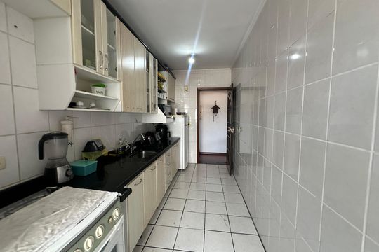 Cozinha de apartamento à venda com 2 quartos, 67m² em Vila Boa Vista, Barueri