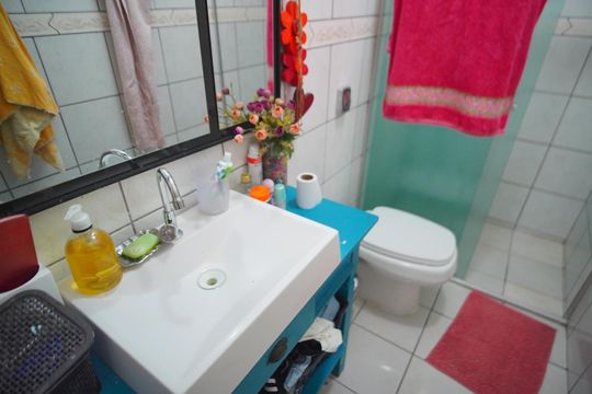 Banheiro Corredor de casa à venda com 2 quartos, 100m² em Santa Rosa de Lima, Porto Alegre
