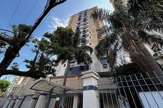 Fachada de apartamento à venda com 2 quartos, 67m² em Cidade Baixa, Porto Alegre